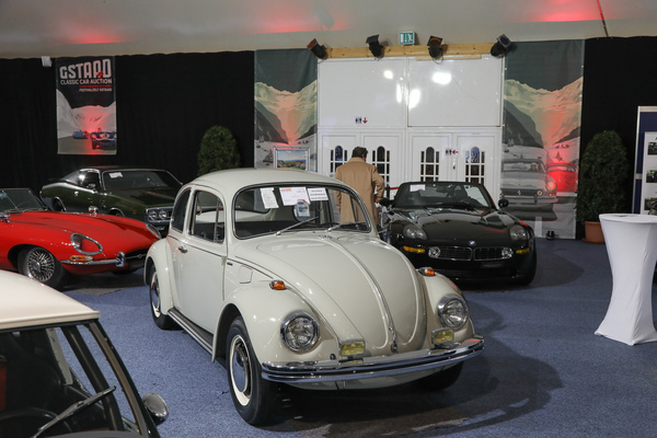 VW Käfer 1300 (1969) - Lot 101 an der Oldtimer Galerie Toffen Versteigerung von Gstaad am 29. Dezember 2024