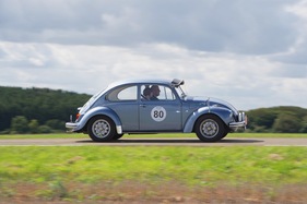 VW Käfer 1302 (1972) - am RAID Suisse-Paris (Brüssel) 2014
