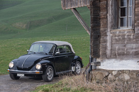 VW Käfer 1303 LS Cabrio (1979) - als Lot 01 angeboten an der Versteigerung der Galerie Fischer am 28. Mai 2016 anlässlich der Swiss Classic World