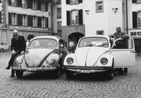 Bild VW Käfer (1949) - nicht ganz der erste, aber sicherlich der letzte offizielll in die Schweizer importierte Käfer auf einem Bild