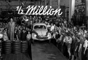 VW Käfer (1953) - eine halbe Million Käfer wird gefeiert