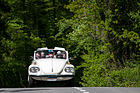 Image: VW Beetle convertible (1972) at the OiO (Oldtimer in Obwalden) 2013 - The girls also seem to enjoy the trip to the fullest