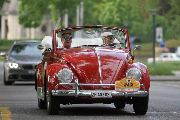 Image: VW Beetle Cabriolet (1966) - at the RAID Young Raiders Challenge 2018