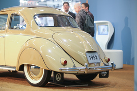 VW Käfer Stoll-Coupé (1951) - mit Stufenheck (Techno Classica 2017)