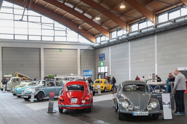 VW-Käfer-Vielfalt auf dem Clubstand - Motorworld Classics Bodensee 2022