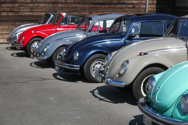 Image: VW Beetle in rank and file - Oldtimer Sunday Morning May 2022