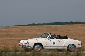 VW Karman Ghia Cabriolet (1967) – RAID Suisse-Paris 2013