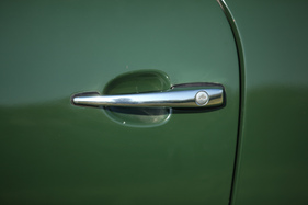 VW Karmann Ghia (1968) - einfache Türgriffe