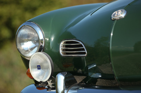 VW Karmann Ghia (1968) - mit Zusatzscheinwerfern