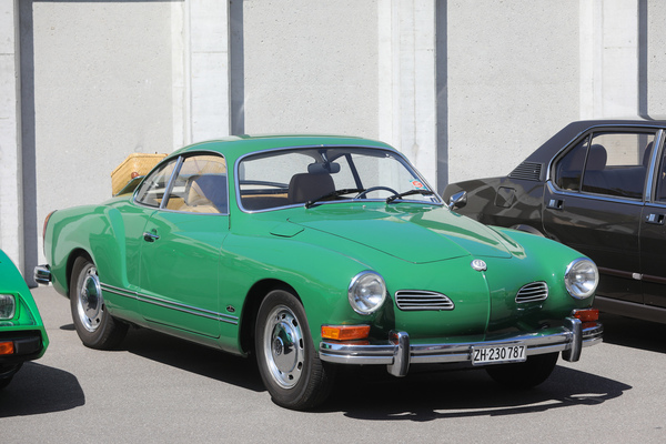 Bild: VW Karmann-Ghia (1970) - in Grün - Older Classics August 2024