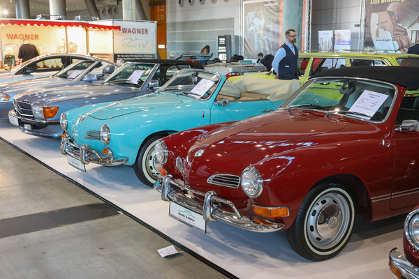 VW Karmann-Ghia Cabriolet (1971) - angeboten für EUR 54'900 - 24. Retro Classics 2025