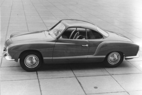 VW Karmann-Ghia Coupé (1957) - fliessende Formen, die man auch anderswo sah