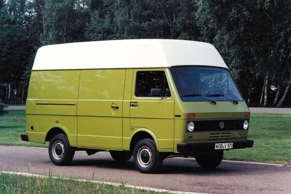 Image: VW LT 31 (1975) - panel van with high roof