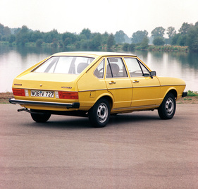 VW Passat (1976) - Heckansicht der LS-Variante