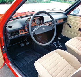 VW Passat (1976) - Interieur des ersten Passats