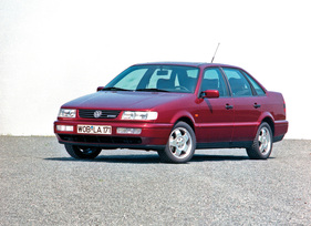 VW Passat (1993) - die vierte Generation gab es mit dem berühmten VR6-Motor (1993)
