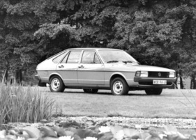 VW Passat LS (1978) - die Facelift-Version mit Kunststoff-Stossränger und neuem Gesicht