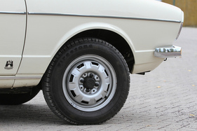 VW Passat Variant L (1974) - Stahlfelgen waren normal