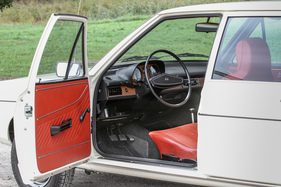 VW Passat Variant L (1974) - beim "L" gab's Holz, aber nur als aufgeklebte Folie