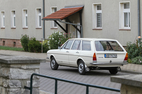 VW Passat Variant L (1974) - bereit zur Familienausfahrt?