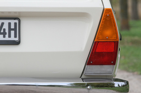 VW Passat Variant L (1974) - der Kombi weist im Vergleich zur Schräghecklimousine geänderte Rückleuchten auf