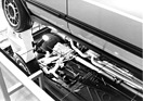 VW Passat Variant Tetra - ab Herbst lieferbare Kombiausführung mit Vierradantrieb, was eine komplett neu konstruierte Hinterachse nötig machte - am Genfer Automobilsalon 1984