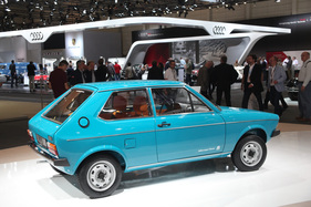 VW Polo (1975) - den vierzigsten Geburtstag feiert der Kleinwagen von Volkswagen - Techno Classica 2015