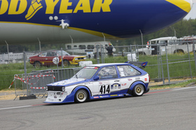 VW Polo 86C (1984) - Vintage Demo Racing hinter den Hallen - Klassikwelt Bodensee 2023