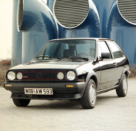 VW Polo Coupé GT G40 (1987) – auf einem zeitgenösssichen Werksfoto
