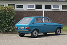 VW Polo L (1975) – Die minimal eingezogene Heckscheibe findet sich auch am Golf