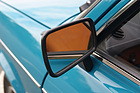 VW Polo L (1975) – Flachglas: Der Rückspiegel ist nicht asphärisch gewölbt und bildet das Geschehen hinter dem Polo entsprechend gross ab