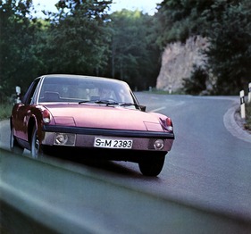 VW-Porsche 914 (1971) - mit Fünfganggetriebe und Sportmatic erhältlich - Abbildung aus einem Verkaufsprospekt