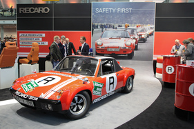 Bild VW-Porsche 914/6 (1970) - auf dem Recaro-Stand - an der Retro Classics 2016