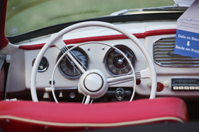 VW Rometsch Modell Beeskow Cabriolet (1956) - Blick ins Cockpit - 40. Oldtimer-Meeting Baden-Baden 2016