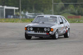 VW Scirocco (1975) - Vintage Demo Racing hinter den Hallen - Klassikwelt Bodensee 2023