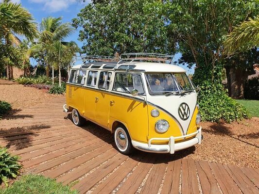 Bild: VW T1 Samba 23 Fenster (1974) - angeboten in der Catawiki-Versteigerung "Exklusive Oldtimer" im November 2021