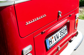 VW Transporter T1 (1971) - VW-Schriftzug am Heck