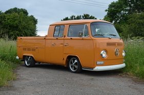 VW Transporter T2 Doka (1973) - als Lot 074 an der Bonhams MPH Bicester Heritage Versteigerung am 17. Juli 2021