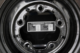 VW Typ 11 (1948) - das Typenschild des frühen Käfers