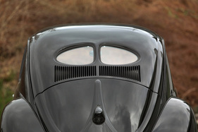 VW Typ 11 (1948) - die geteilte Heckshcheibe bei den frühen Käfern