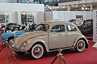 VW Typ 11 (1956) - der Käfer taucht auch immer mehr bei edleren Händlern auf - an der Retro Classics Stuttgart 2012