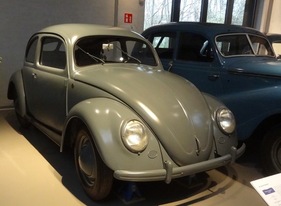 Bild VW Typ 11 Standard "Brezelkäfer" (1952) - Depotausstellung des Deutschen Technikmuseums Berlin