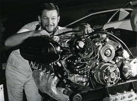 Lamborghini Miura (1967) – Lamborghini durch die Augen des Testfahrers Valentino Balboni (Buchbesprechung)