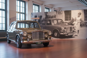 Vanden Plas Princess (1968) - geparkt vor dem Restaurant