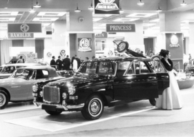 Vanden Plas Princess 3 Litre (1965) - an einer Autoausstellung