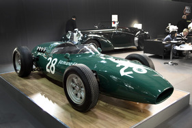 Vanwall  (1961) - der einzige Wagen mit Heckmotor, gefahren von John Surtees - Chassis VW14 (Rétromobile 2013)