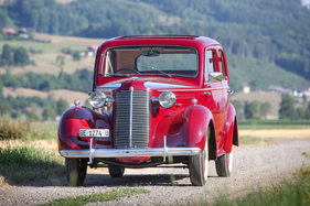 Vauxhall 12-4 (1947) - nur 966 kg schwer (1947)
