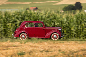 Vauxhall 12-4 (1947) - sicherlich kein Wunder der Aerodynamik