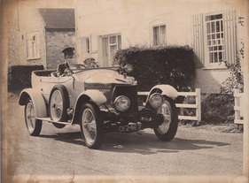 Vauxhall 25 HP "Prince Henry" (1914) - unterwegs mit Chauffeur
