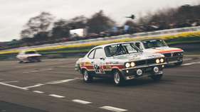 Vauxhall Magnum DTV (1977) - Gerry Marshall Trophy (Group 1 Saloon Cars) - Goodwood Members' Meeting 2017 (1977)